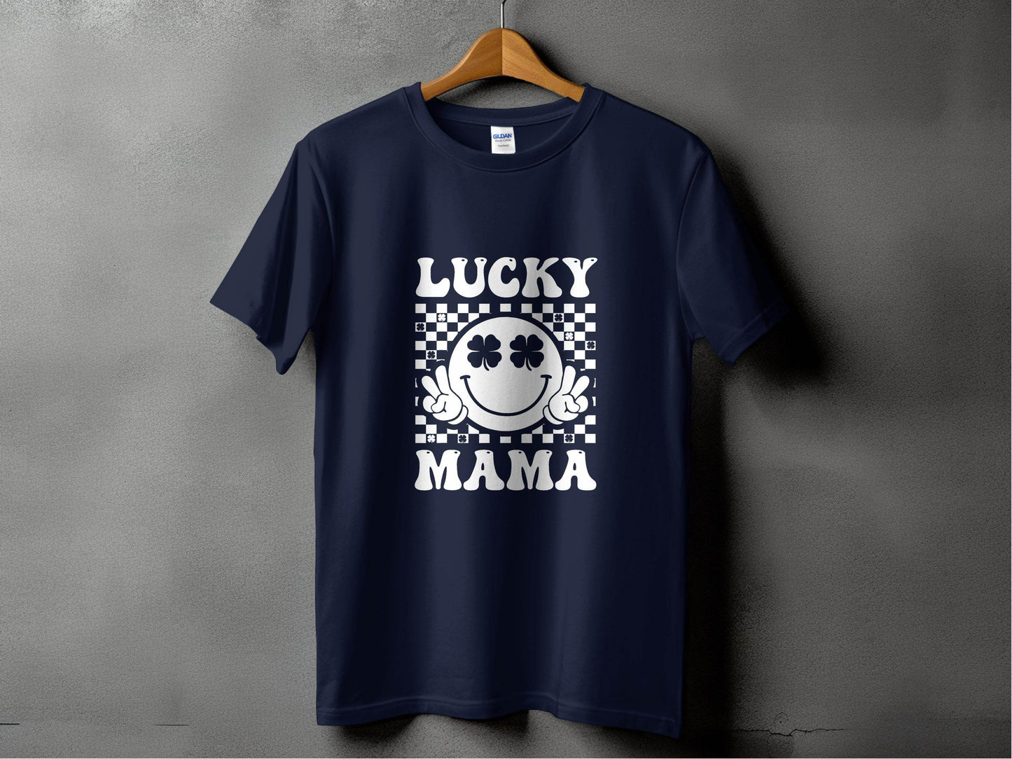 Lucky Mama St Patricks Day Design Smiley Face T-Shirt - Design & Vybe
