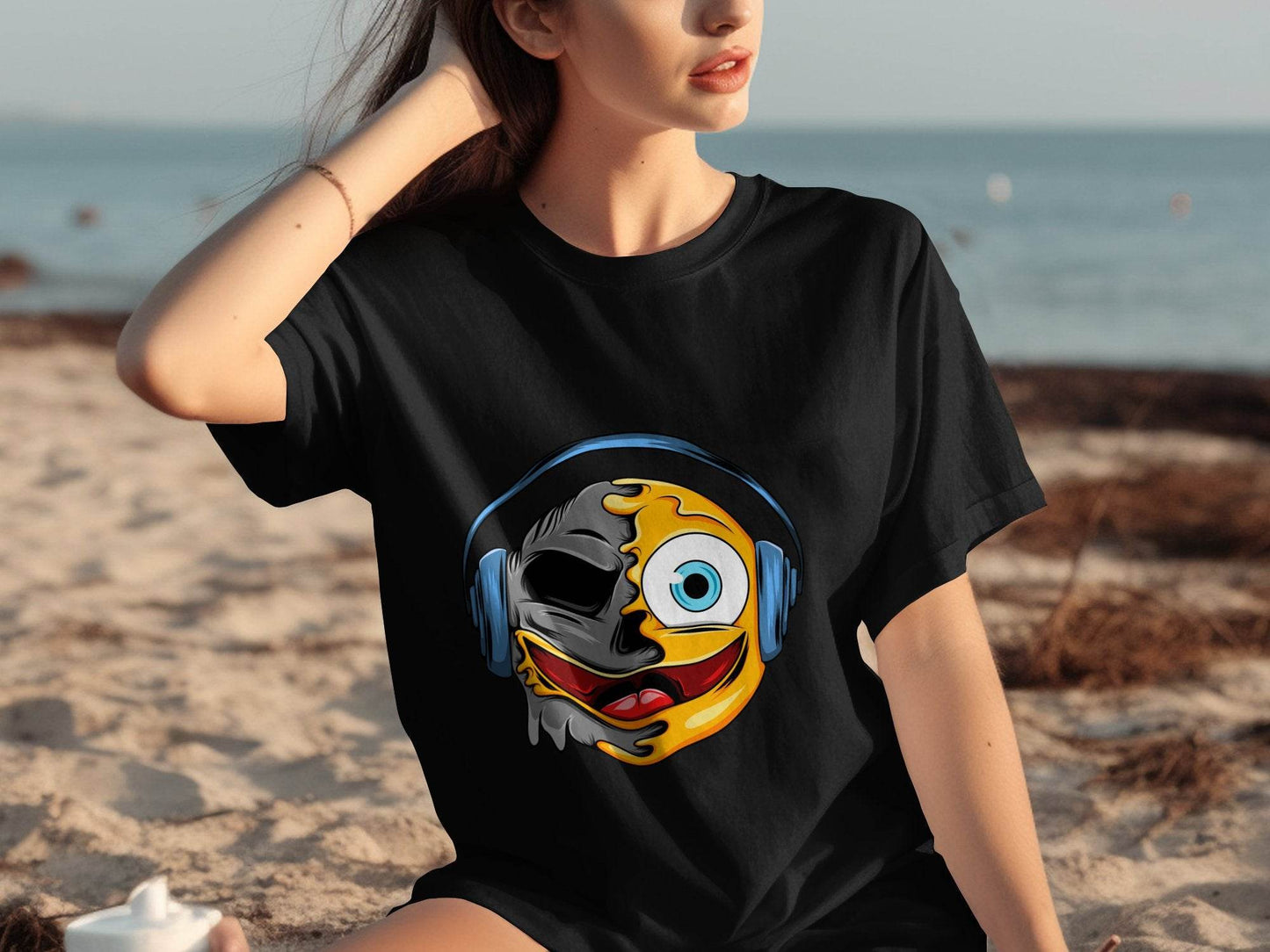 Bold Expression Headphones Smiley Graphic T-Shirt - Design & Vybe