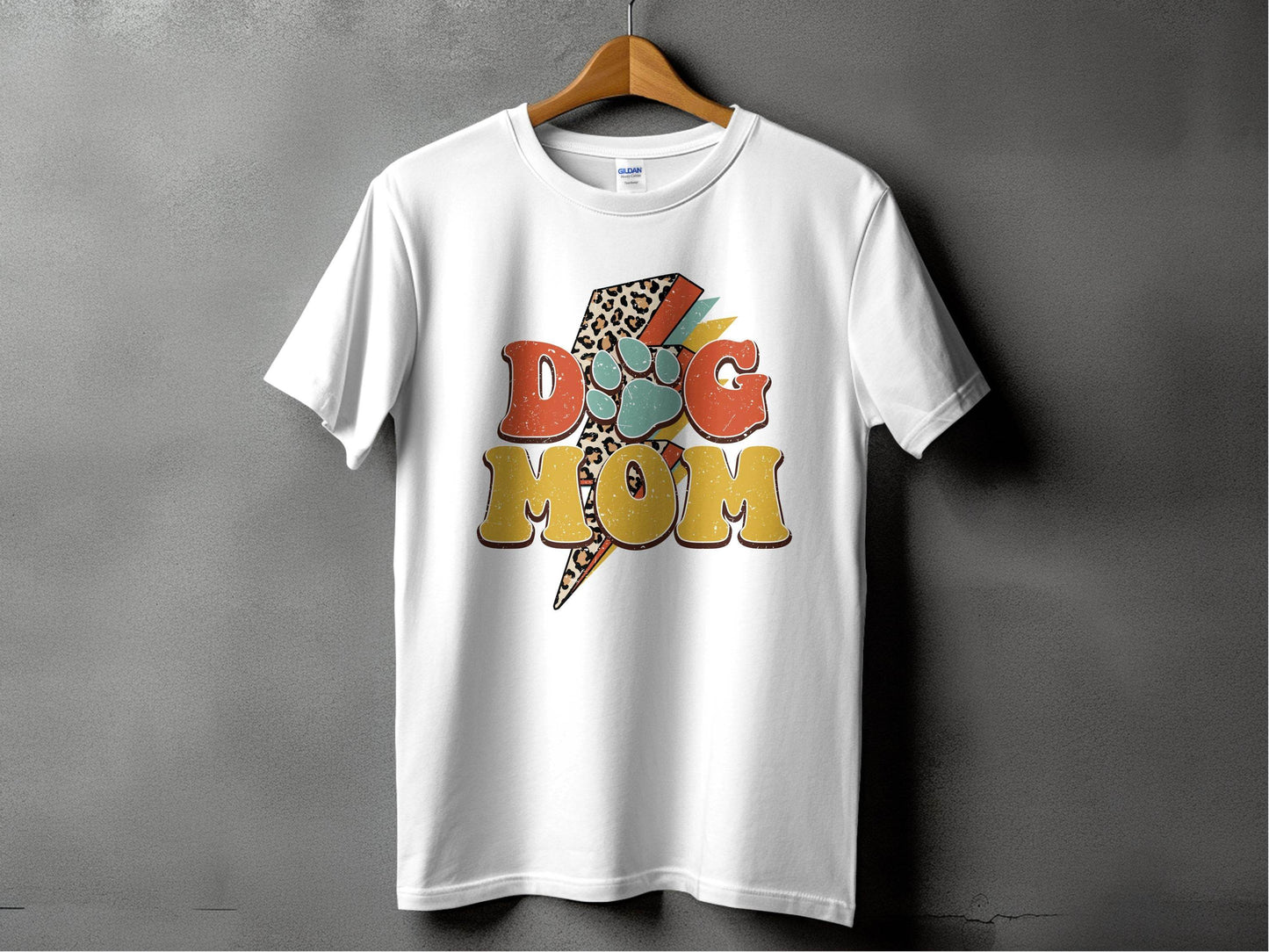 Retro Leopard Dog Mom Paw Print Design Great Gift T-Shirt - Design & Vybe
