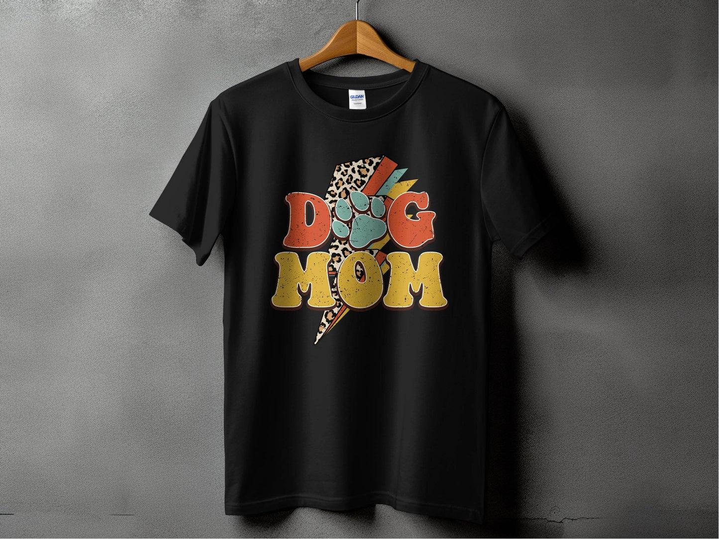 Retro Leopard Dog Mom Paw Print Design Great Gift T-Shirt - Design & Vybe