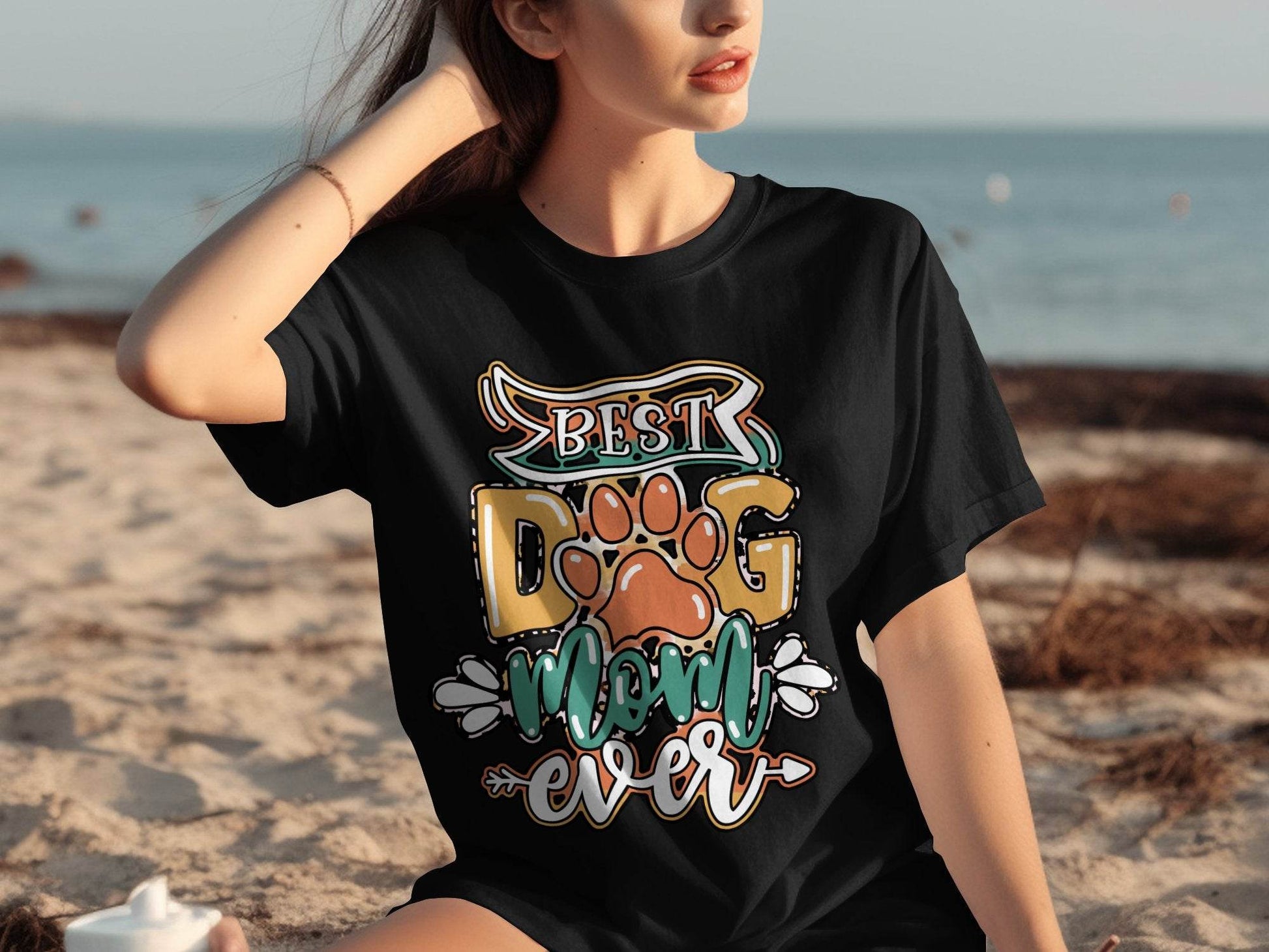 Best Dog Mom Ever Pet Paw Print Design Graphic T-Shirt - Design & Vybe