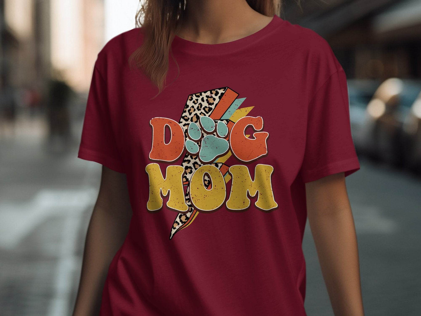Retro Leopard Dog Mom Paw Print Design Great Gift T-Shirt - Design & Vybe