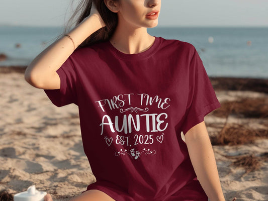 First Time Auntie Est 2025 New Aunt Design T-Shirt - Design & Vybe