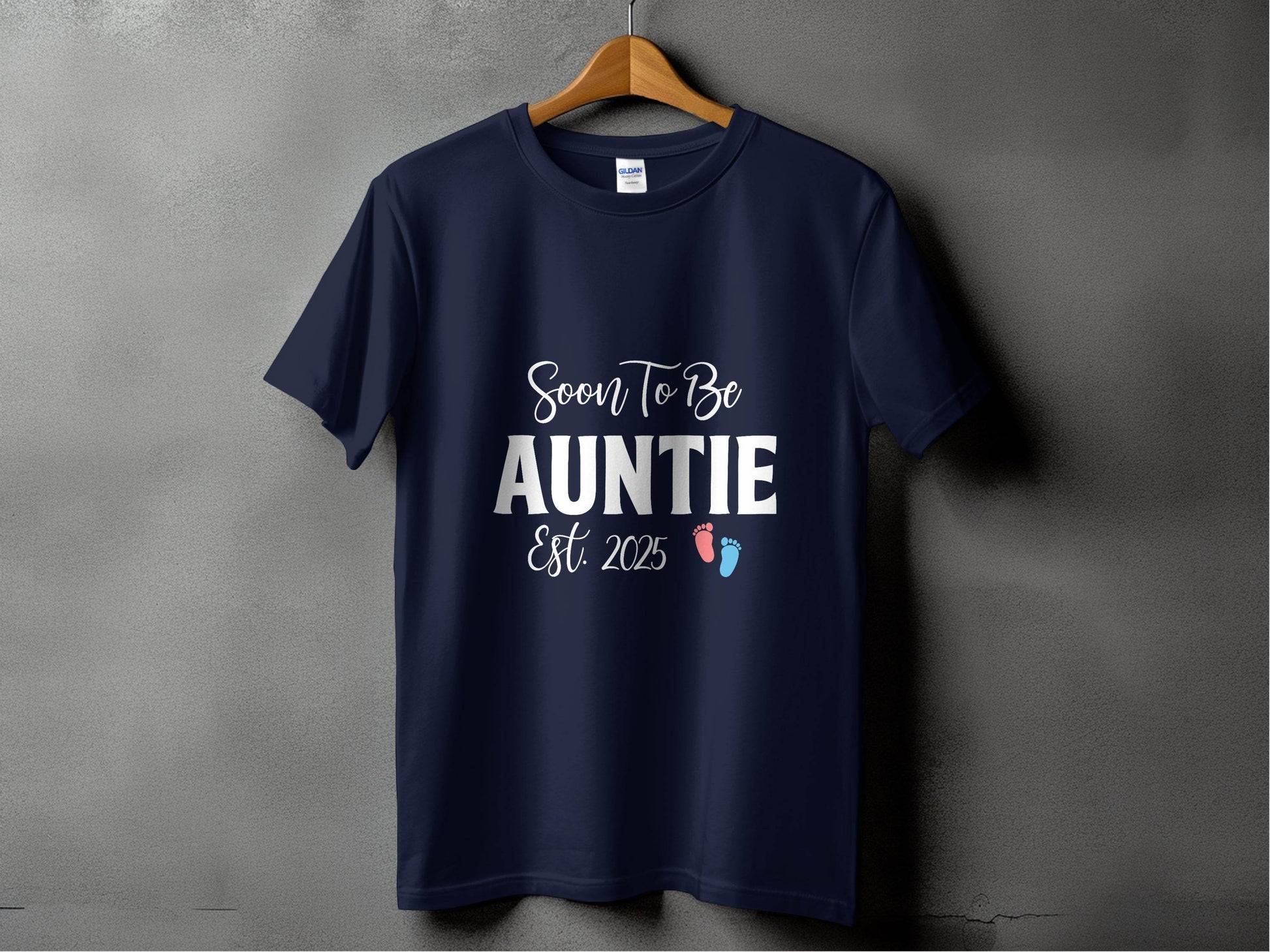 Soon To Be Auntie Est 2025 Design New Auntie T-Shirt - Design & Vybe