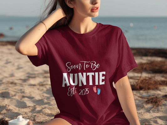 Soon To Be Auntie Est 2025 Design New Auntie T-Shirt - Design & Vybe