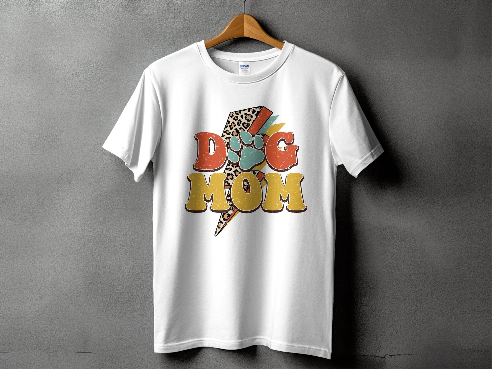 Retro Leopard Dog Mom Paw Print Design Great Gift T-Shirt - Design & Vybe
