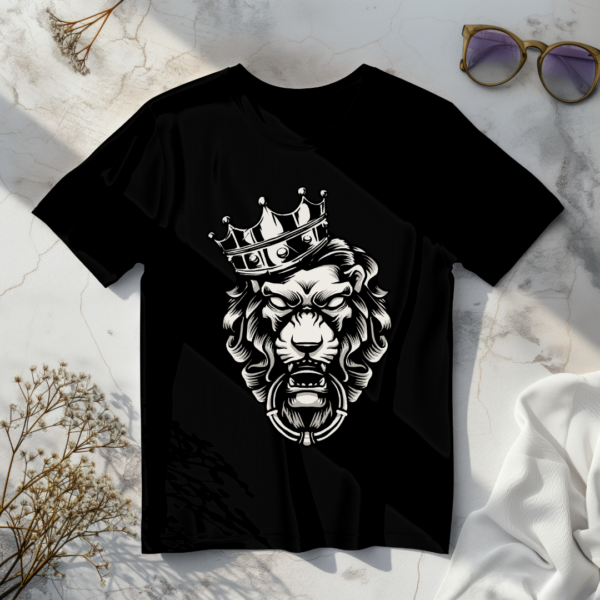 Lion with crown T-shirt - Image 6